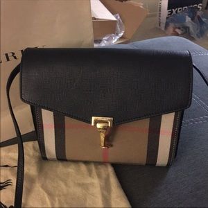 Burberry crossbody handbag